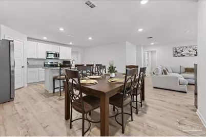 6320 Burrow Ln, Pensacola, FL 32526 - Photo 3