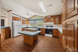 4205 Elvis Presley Dr, Milton, FL 32583 - Photo 13