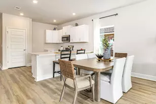 2142 Aqua St, Gulf Breeze, FL 32563 - Photo 3