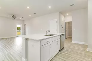 2138 Aqua St, Gulf Breeze, FL 32563 - Photo 9