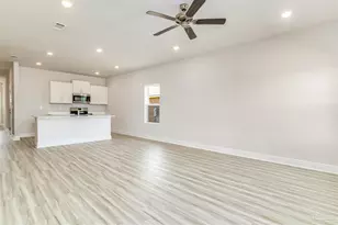 2138 Aqua St, Gulf Breeze, FL 32563 - Photo 3