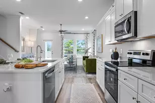 2134 Aqua St, Gulf Breeze, FL 32563 - Photo 5