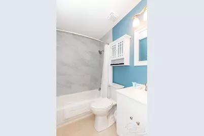 1301 Redwood Ln #E, Gulf Breeze, FL 32563 - Photo 11