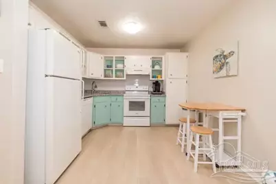 1301 Redwood Ln #E, Gulf Breeze, FL 32563 - Photo 5