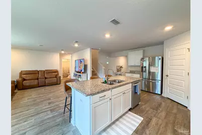 5469 Merlin Way, Milton, FL 32583 - Photo 9