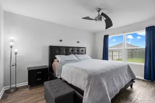 5585 Lancelot Trl, Milton, FL 32583 - Photo 17