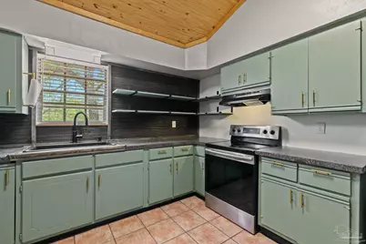 6050 W Hwy 4, Century, FL 32535 - Photo 17