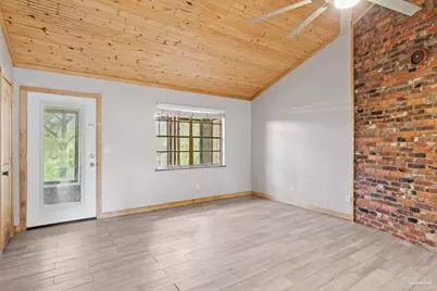 6050 W Hwy 4, Century, FL 32535 - Photo 7