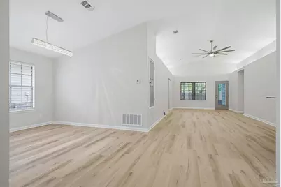 809 Bunting Ct, Cantonment, FL 32533 - Photo 7