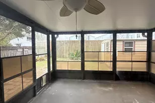 6284 Kirsten Dr, Pensacola, FL 32504 - Photo 13