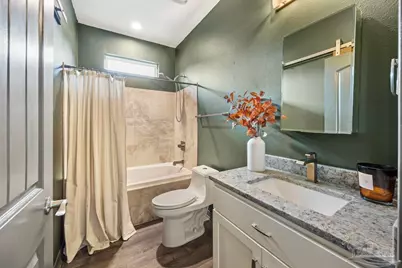 301 Dwight Ave, Pensacola, FL 32507 - Photo 17