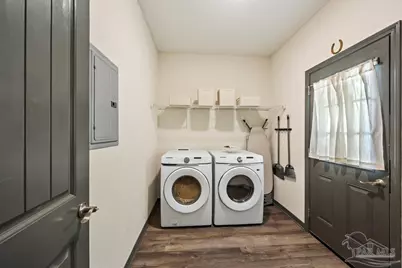 301 Dwight Ave, Pensacola, FL 32507 - Photo 29