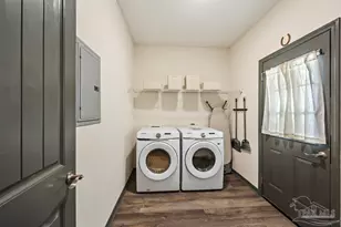301 Dwight Ave, Pensacola, FL 32507 - Photo 23