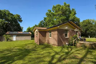 5919 Mitchell Ln, Pensacola, FL 32526 - Photo 3