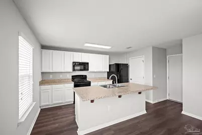 2238 Waltham St, Pensacola, FL 32505 - Photo 7