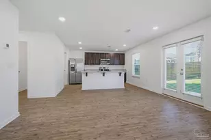 5894 Blackhorse Cir, Pensacola, FL 32526 - Photo 13