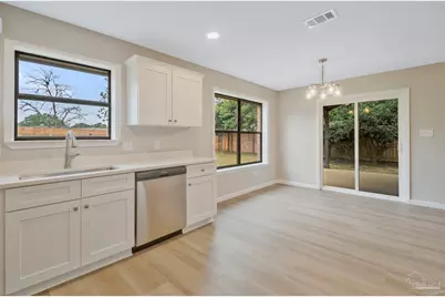 868 Valley Ridge Cir, Pensacola, FL 32514 - Photo 5