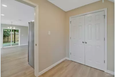 868 Valley Ridge Cir, Pensacola, FL 32514 - Photo 13