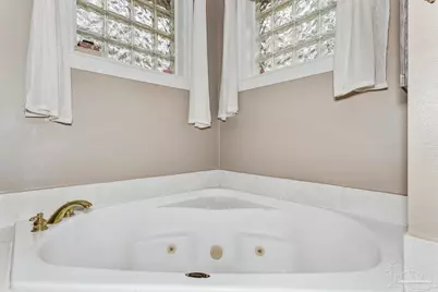 1363 Water Oaks Trl, Cantonment, FL 32533 - Photo 25