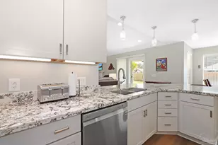 1170 Finch Dr, Gulf Breeze, FL 32563 - Photo 7