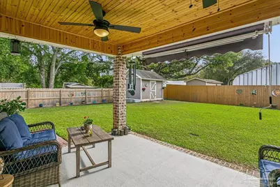 1911 Ladybird Ln, Gulf Breeze, FL 32563 - Photo 33