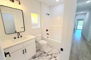 305 N Pace Blvd, Pensacola, FL 32505 - Photo 17