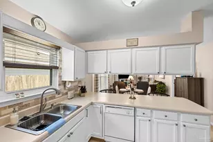 5566 Meadow Creek Pl, Gulf Breeze, FL 32563 - Photo 11