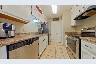 2303 W Michigan Ave #E-8, Pensacola, FL 32526 - Photo 5