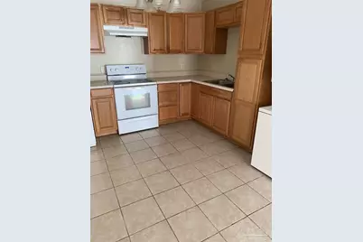 6823 Tiki Ln #2, Pensacola, FL 32503 - Photo 9