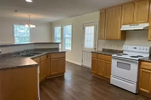 500 Lownde Ave, Pensacola, FL 32507 - Photo 5