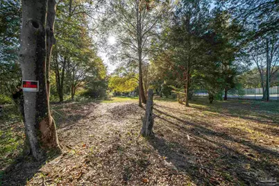 6205 Dogwood Dr, Milton, FL 32570 - Photo 3