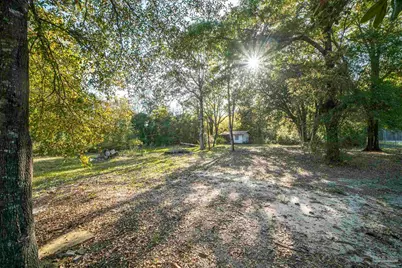 6205 Dogwood Dr, Milton, FL 32570 - Photo 7