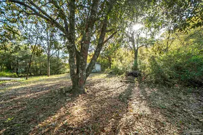 6205 Dogwood Dr, Milton, FL 32570 - Photo 11