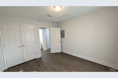 313 N Navy Blvd #2D, Pensacola, FL 32507 - Photo 11