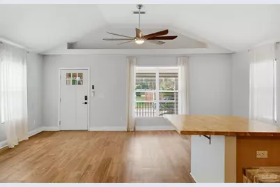 514 W Strong St, Pensacola, FL 32501 - Photo 11