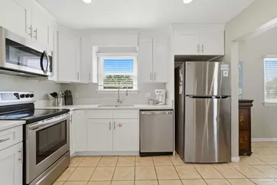 1302 Maldonado Dr, Pensacola Beach, FL 32561 - Photo 17