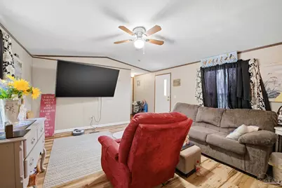 3338 Bob Tolbert Rd, Navarre, FL 32566 - Photo 7