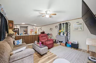 3338 Bob Tolbert Rd, Navarre, FL 32566 - Photo 5