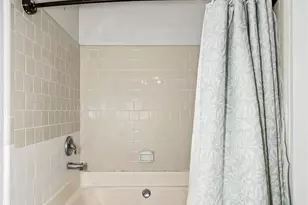 4720 Kitty Hawk Cir, Gulf Breeze, FL 32563 - Photo 13