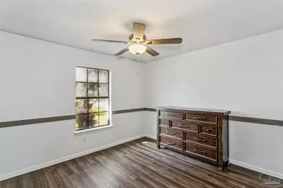 4720 Kitty Hawk Cir, Gulf Breeze, FL 32563 - Photo 15