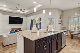 6898 Loysburg St, Navarre, FL 32566 - Photo 9