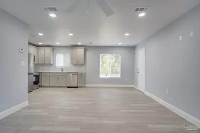 114 Altamont Rd, Pensacola, FL 32503 - Photo 11