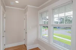 700 W Moreno St, Pensacola, FL 32501 - Photo 37
