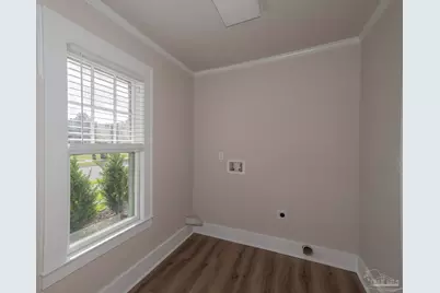 700 W Moreno St, Pensacola, FL 32501 - Photo 57