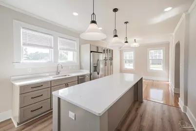 700 W Moreno St, Pensacola, FL 32501 - Photo 13