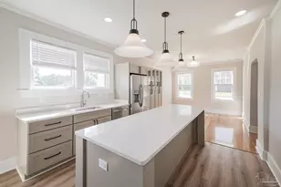 700 W Moreno St, Pensacola, FL 32501 - Photo 13