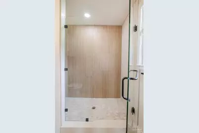 700 W Moreno St, Pensacola, FL 32501 - Photo 11