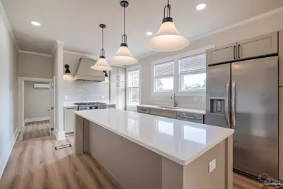 700 W Moreno St, Pensacola, FL 32501 - Photo 17