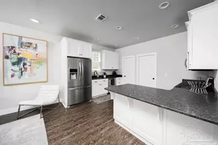 311 N 8th Ave, Pensacola, FL 32501 - Photo 9