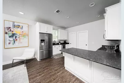 311 N 8th Ave, Pensacola, FL 32501 - Photo 9